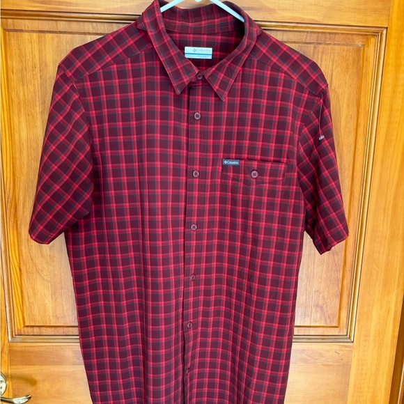 Columbia, Size - Large, Red & Black Plaid - Picture 5 of 8